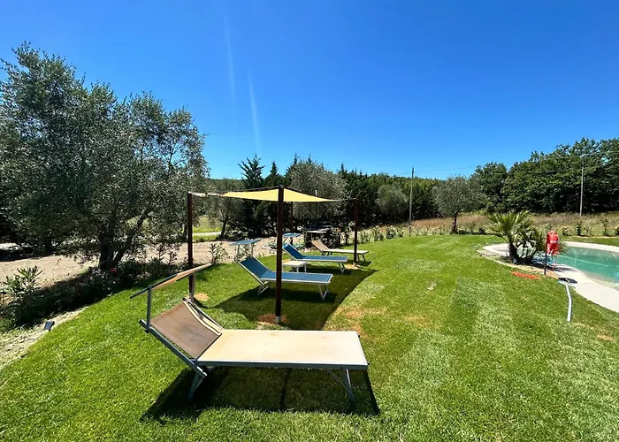 San Ansanino- Piscina Con Spiaggia-aria Condizionata ファームステイ パリ